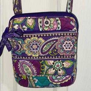 2/25 Vera Bradley crossbody bag